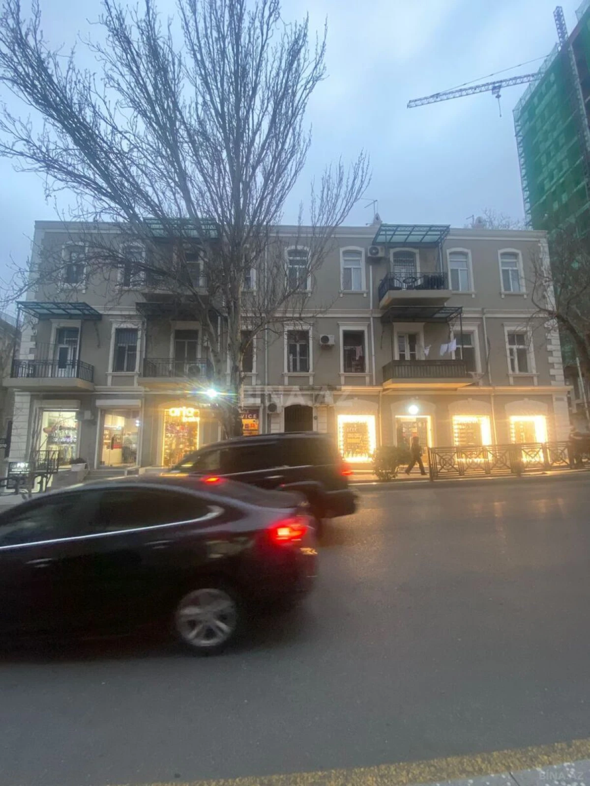 Satılır 2 otaqlı mənzil 80 m²