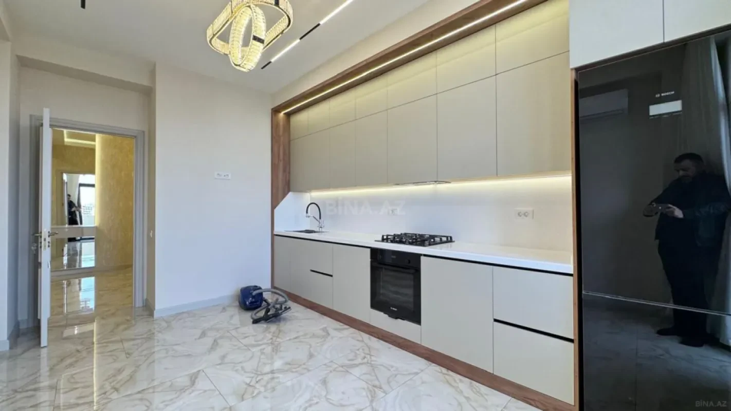 Satılır 3 otaqlı mənzil 125 m²