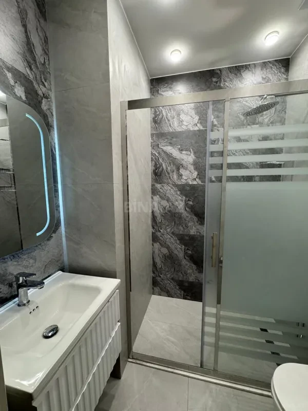 Satılır 3 otaqlı mənzil 125 m²