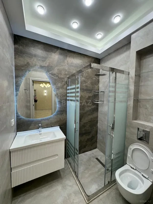 Satılır 3 otaqlı mənzil 125 m²