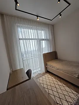 Kirayə verilir 4 otaqlı mənzil 130 m²