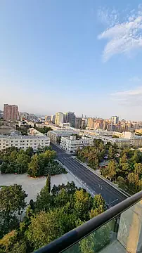 Kirayə verilir 4 otaqlı mənzil 130 m²