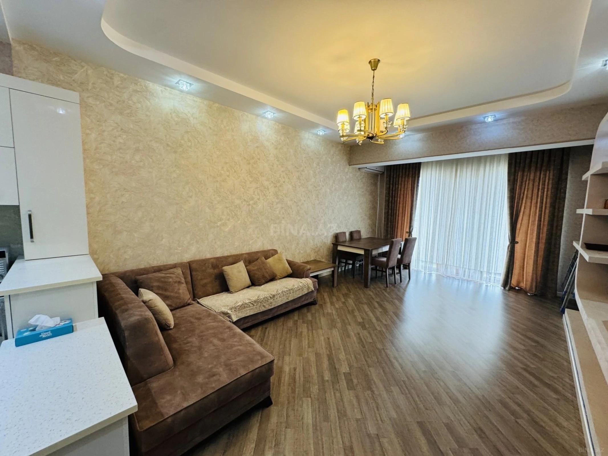 Kirayə verilir 2 otaqlı mənzil 78 m²