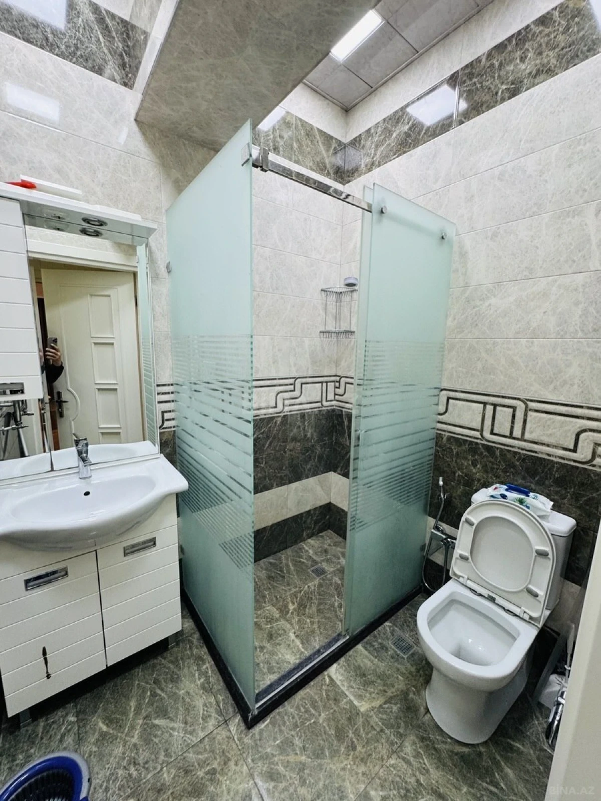 Kirayə verilir 2 otaqlı mənzil 78 m²