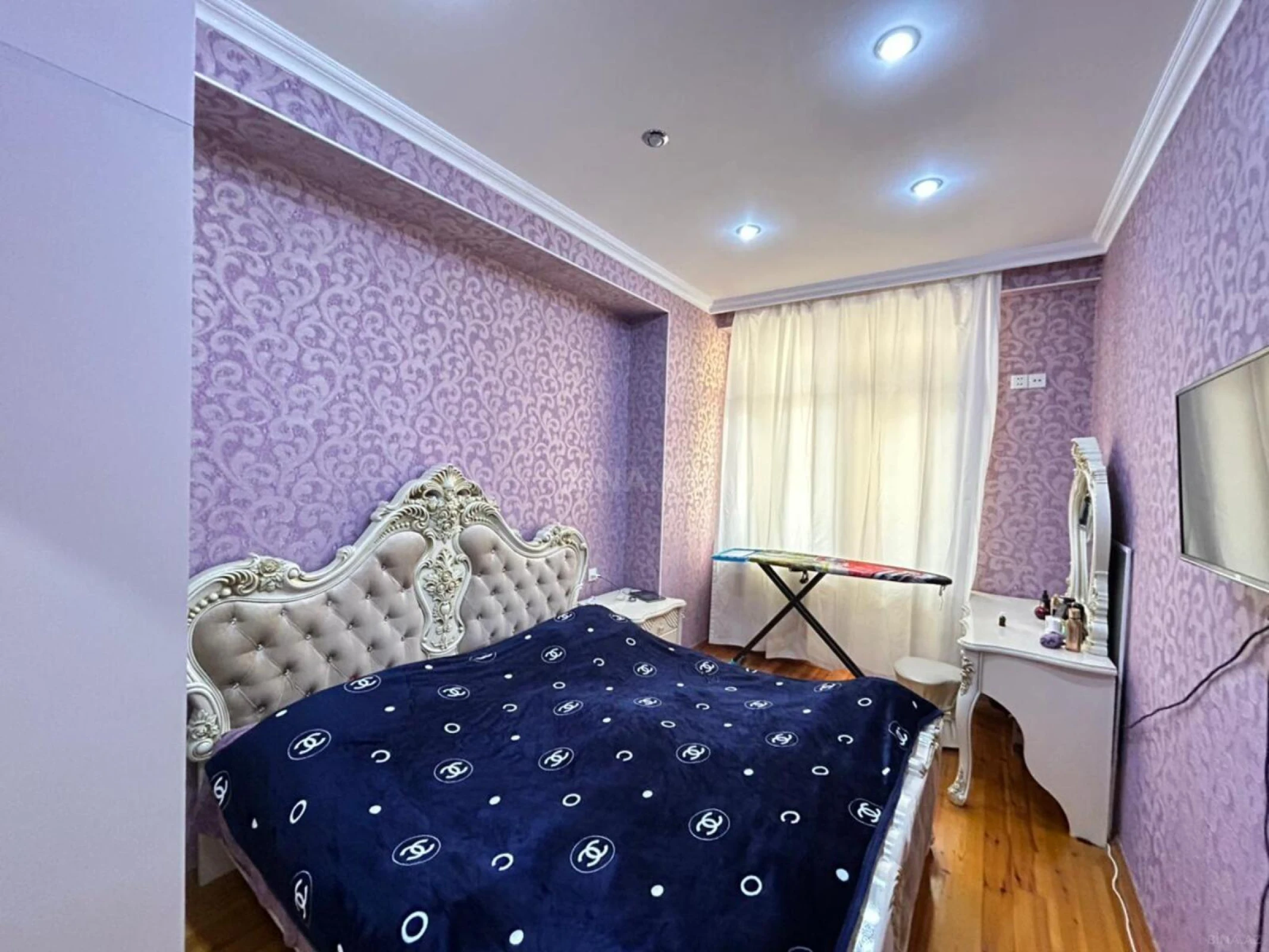 Satılır 2 otaqlı mənzil 83 m²