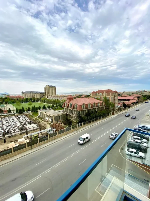 Satılır 2 otaqlı mənzil 67 m²