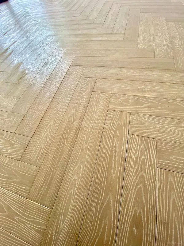 Satılır 2 otaqlı mənzil 67 m²
