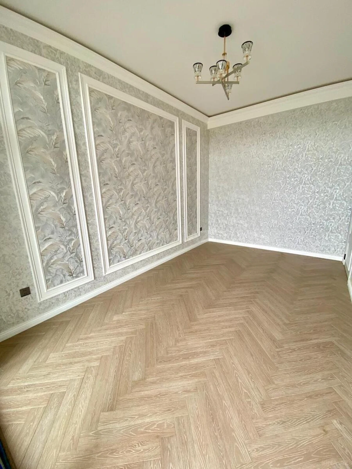 Satılır 2 otaqlı mənzil 67 m²