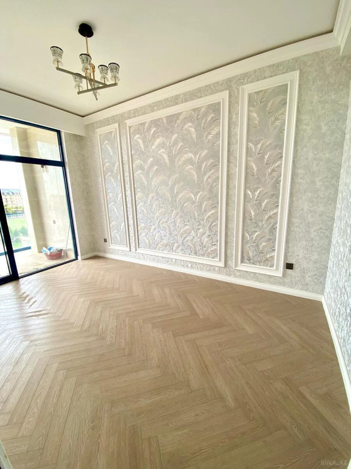 Satılır 2 otaqlı mənzil 67 m²