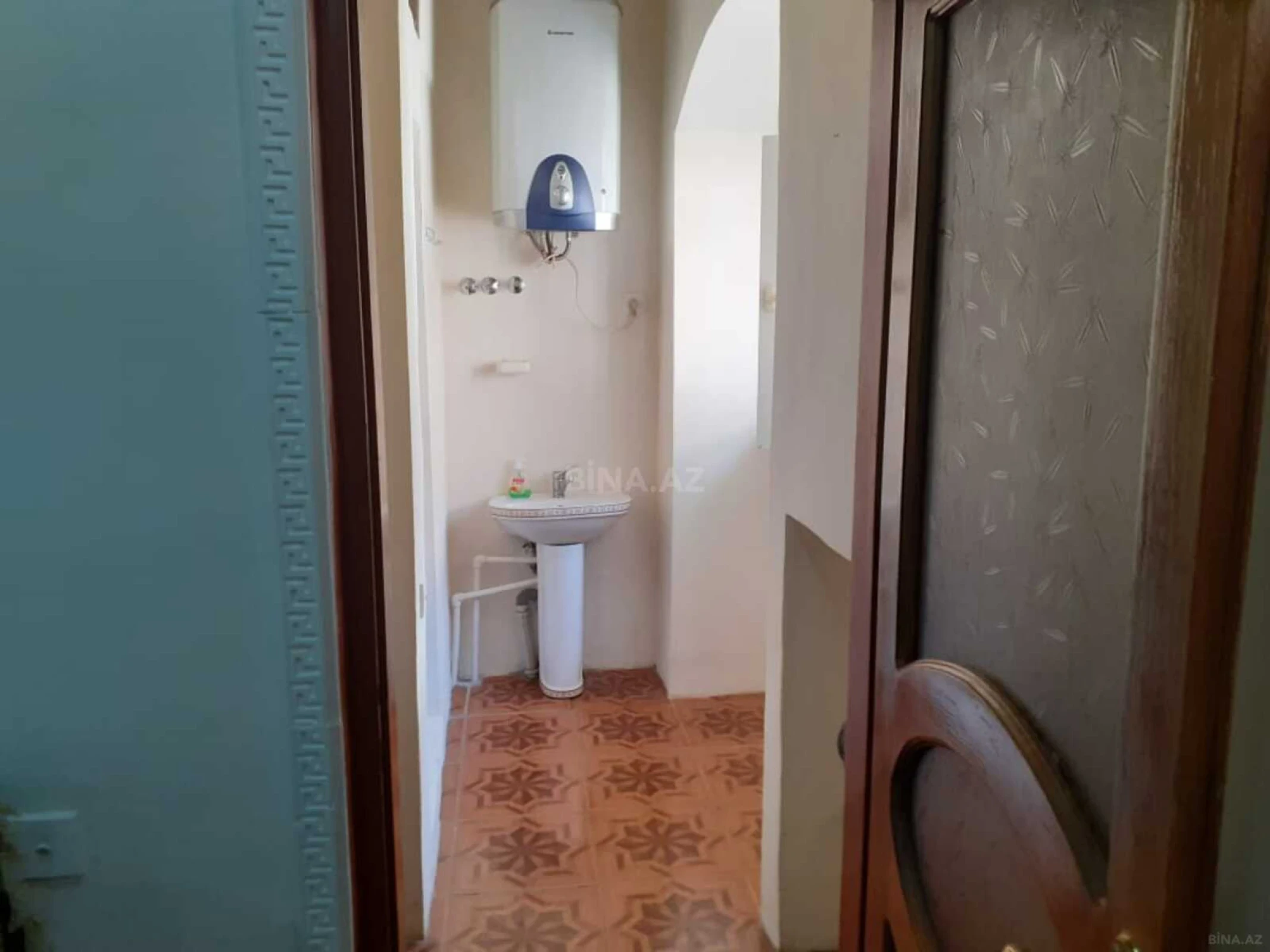 Satılır 2 otaqlı mənzil 78 m²