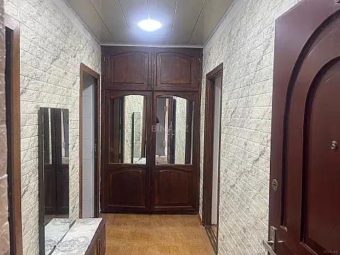 Satılır 1 otaqlı mənzil 40 m²