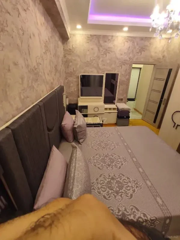 Satılır 2 otaqlı mənzil 53 m²