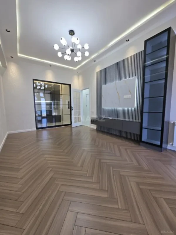 Satılır 2 otaqlı mənzil 65 m²