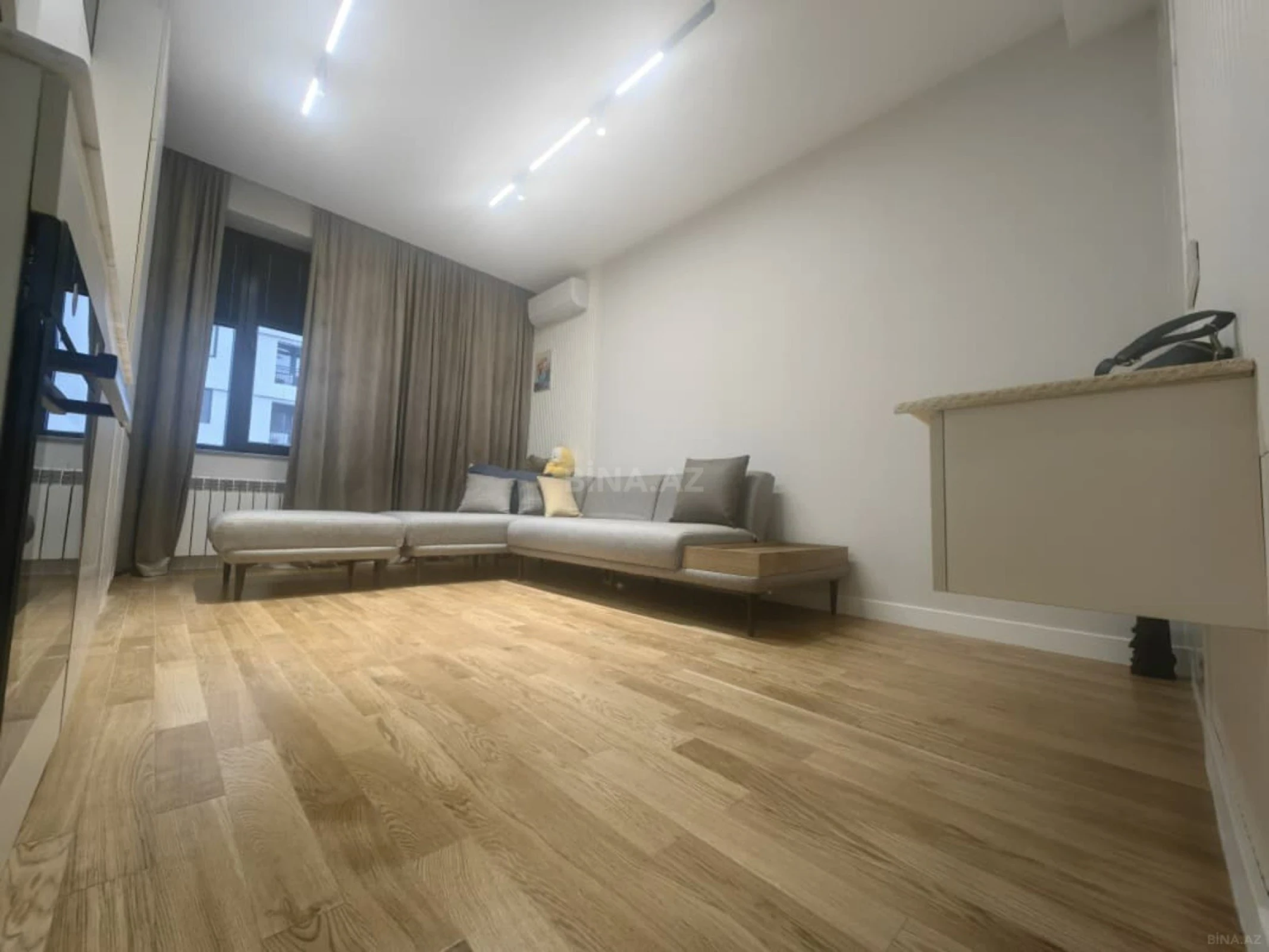 Kirayə verilir 2 otaqlı mənzil 50 m²