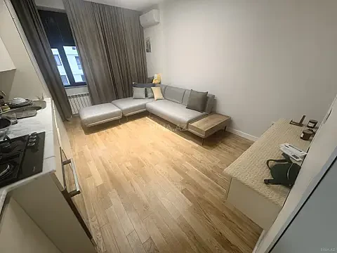 Kirayə verilir 2 otaqlı mənzil 50 m²