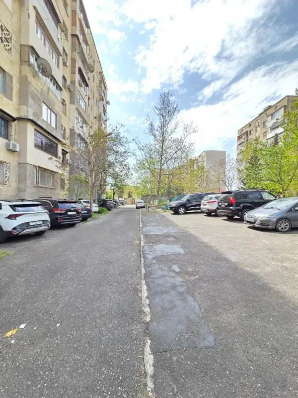 Satılır 3 otaqlı mənzil 98 m²