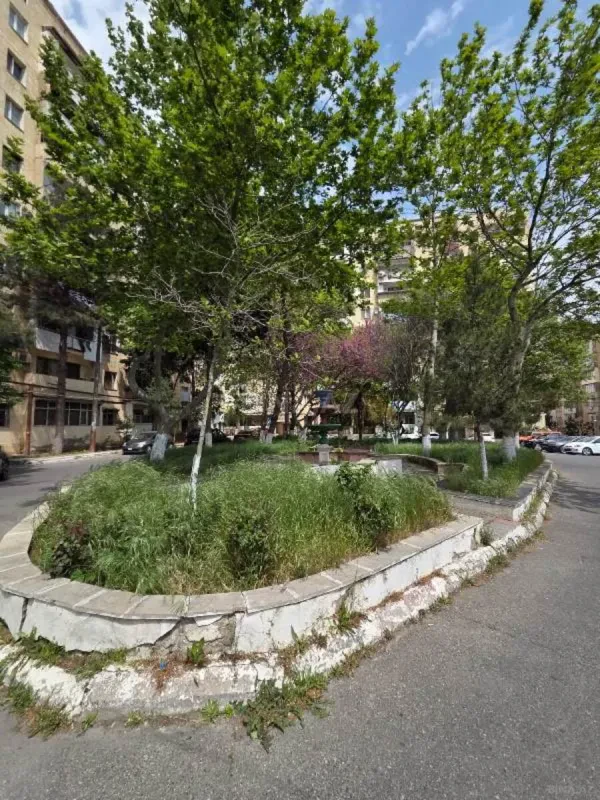 Satılır 3 otaqlı mənzil 98 m²