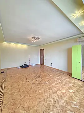 Satılır 3 otaqlı mənzil 98 m²