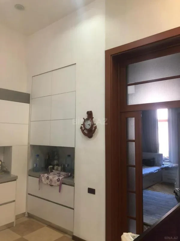 Satılır 3 otaqlı mənzil 128 m²