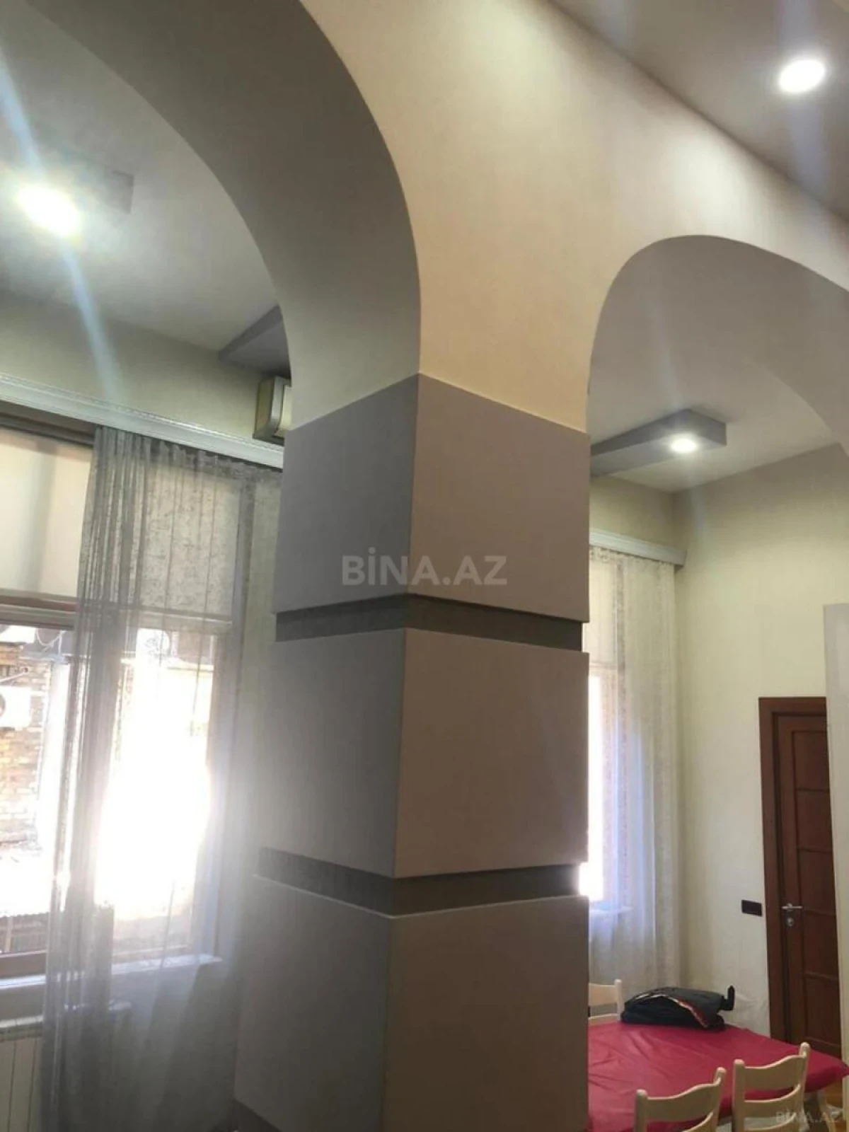 Satılır 3 otaqlı mənzil 128 m²