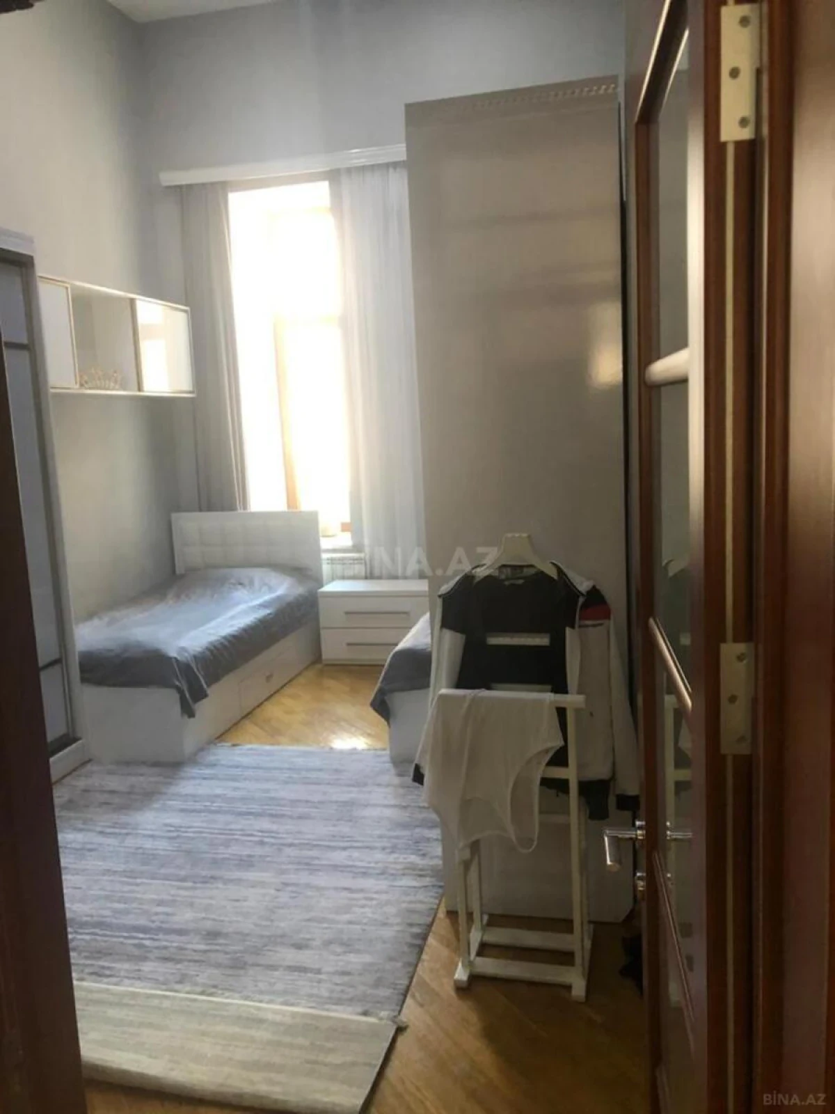 Satılır 3 otaqlı mənzil 128 m²