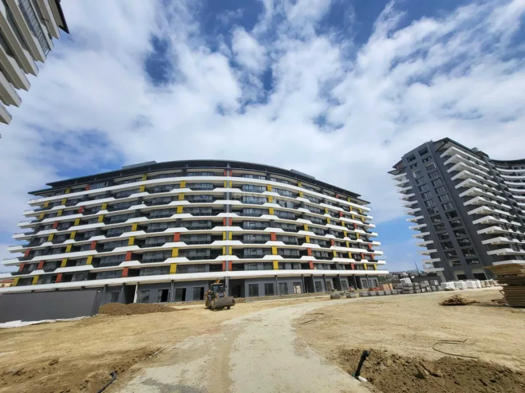 Satılır 2 otaqlı mənzil 79.4 m²