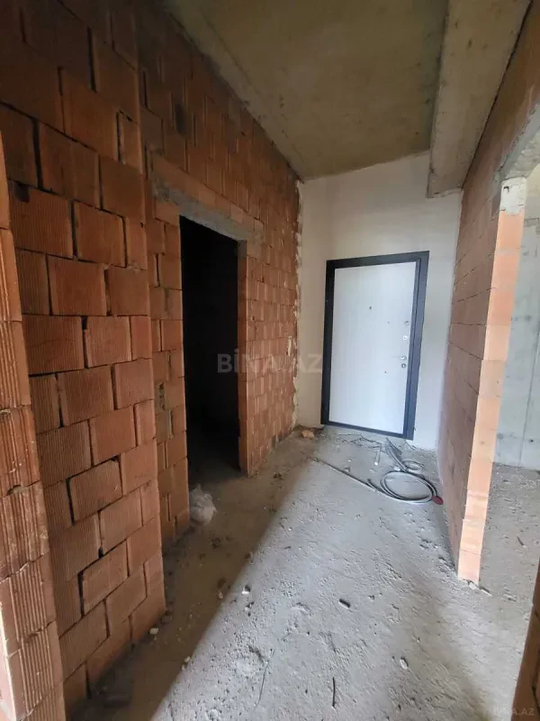 Satılır 2 otaqlı mənzil 79.4 m²