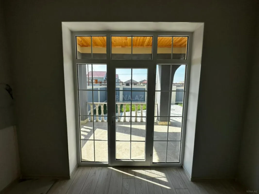 Satılır 4 otaqlı həyət evi 145 m²