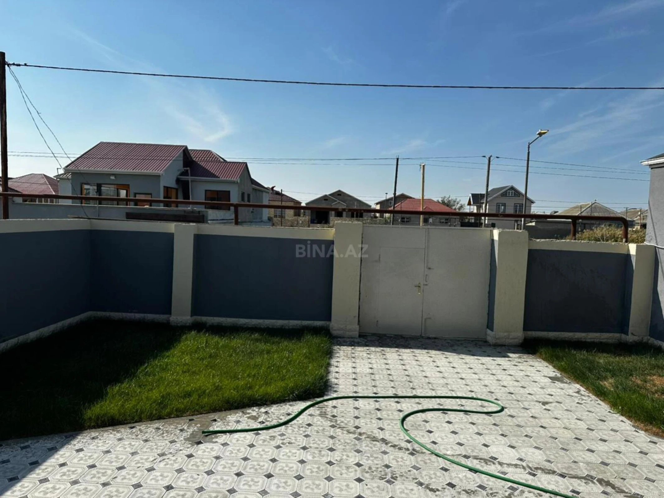 Satılır 4 otaqlı həyət evi 145 m²