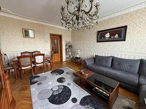 Satılır 4 otaqlı mənzil 100 m² — Bakı 4 otaq 100.00 m²