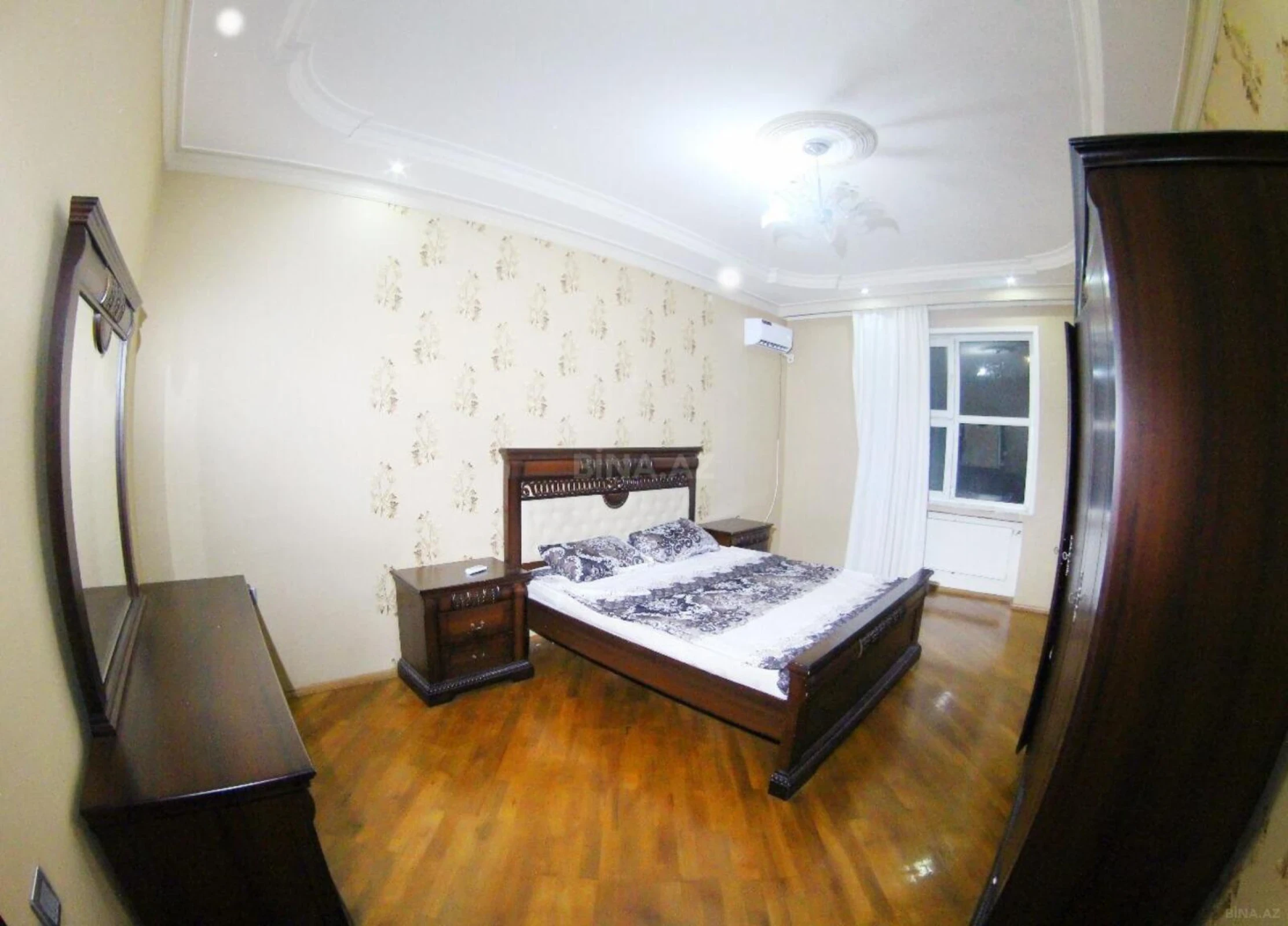 Kirayə verilir 5 otaqlı ofis 260 m²
