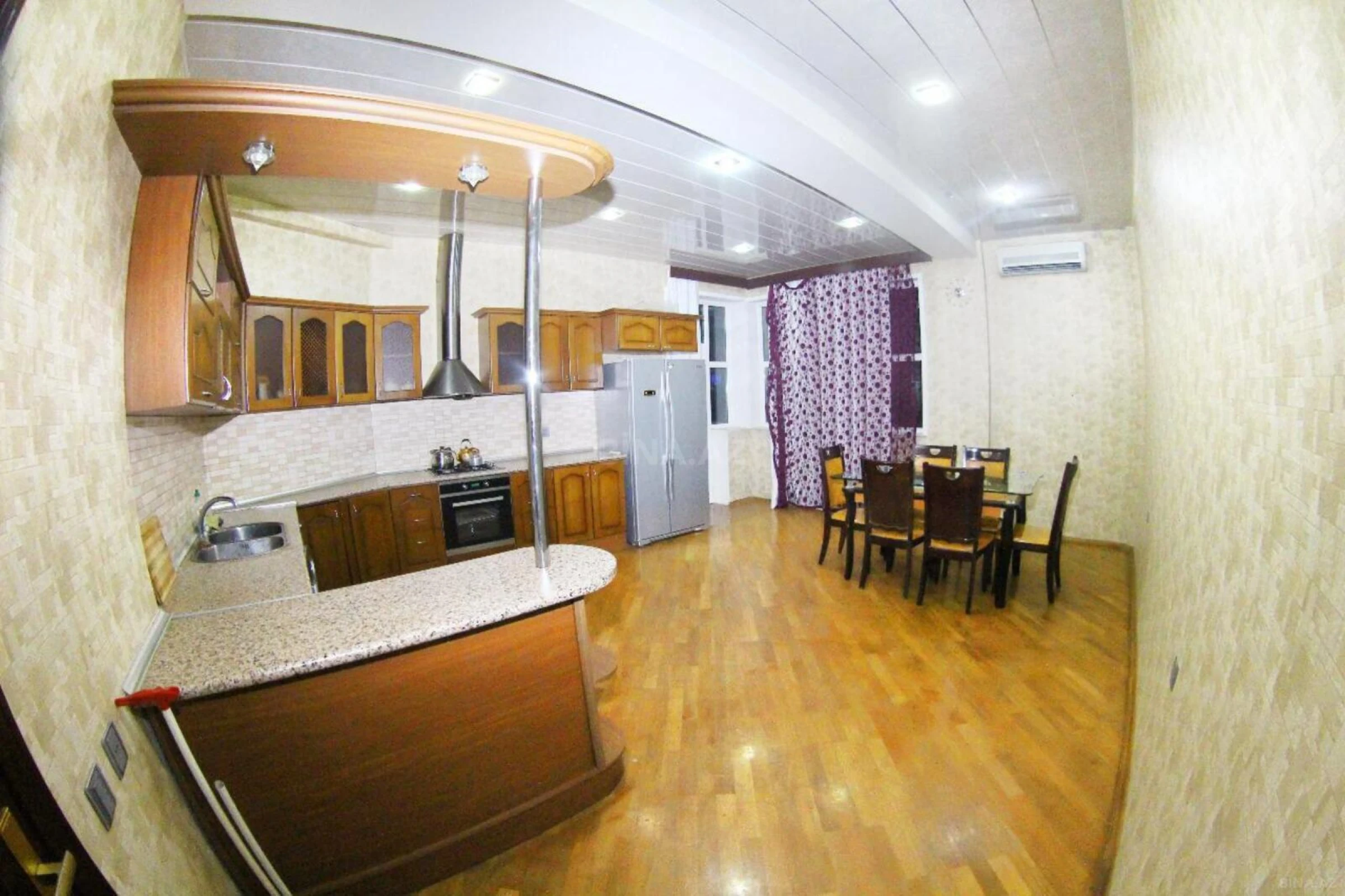 Kirayə verilir 5 otaqlı ofis 260 m²