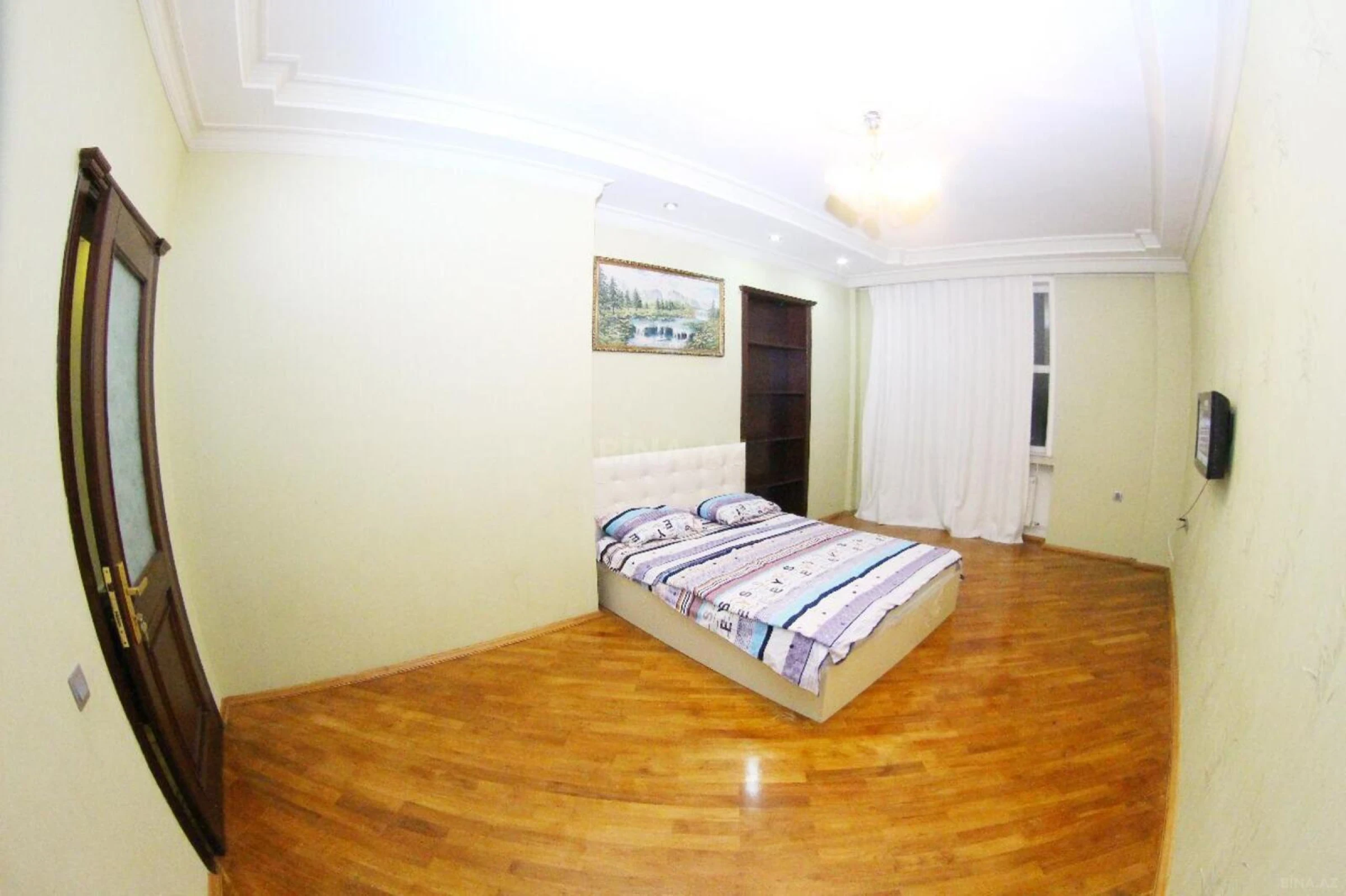 Kirayə verilir 5 otaqlı ofis 260 m²
