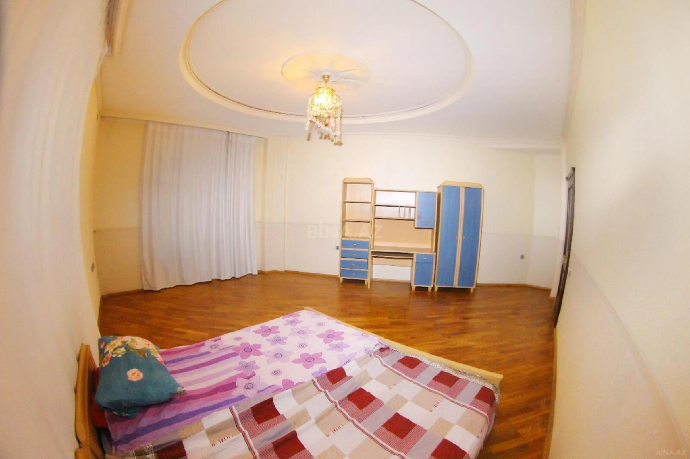 Kirayə verilir 5 otaqlı ofis 260 m²