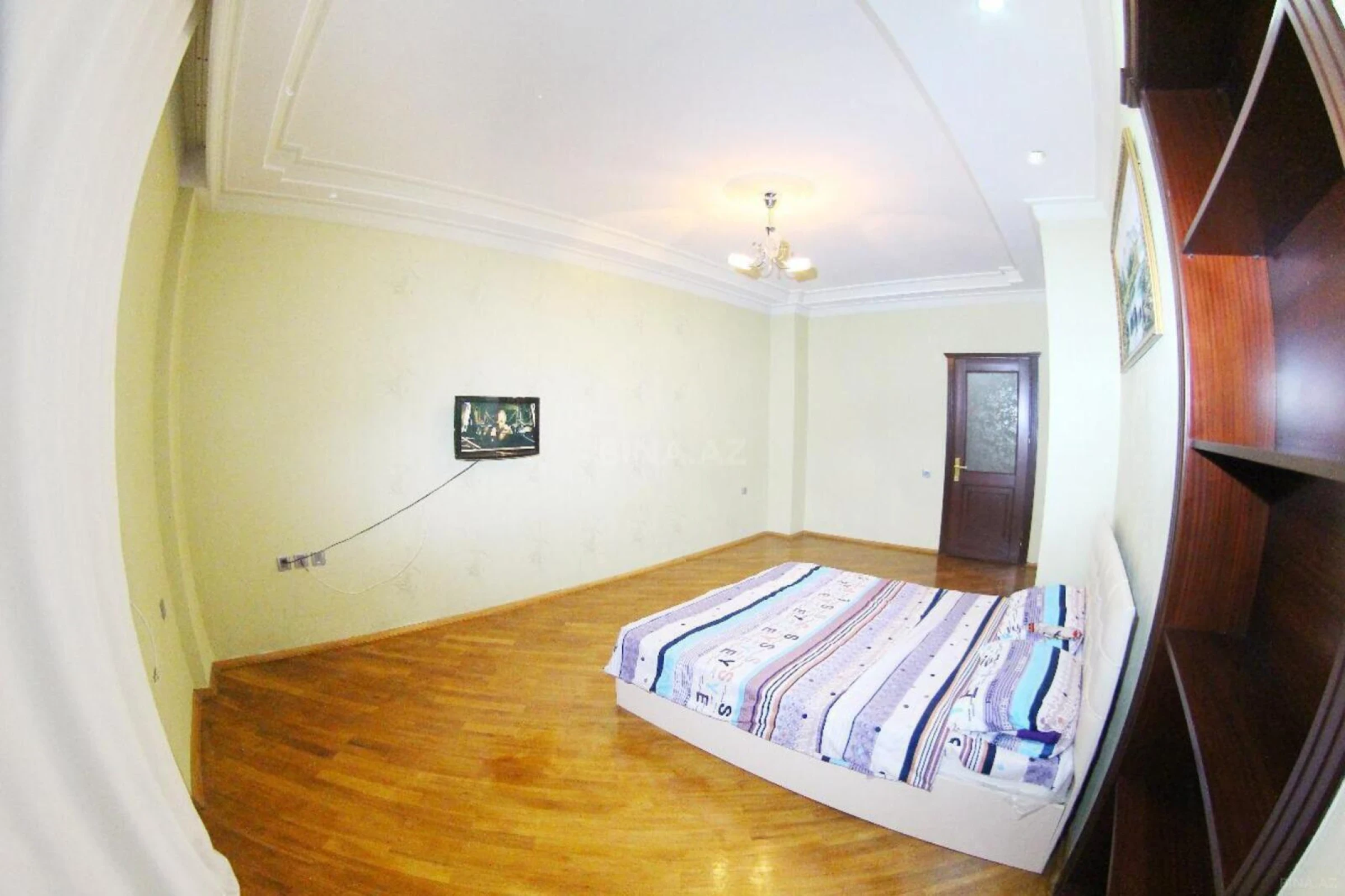 Kirayə verilir 5 otaqlı ofis 260 m²