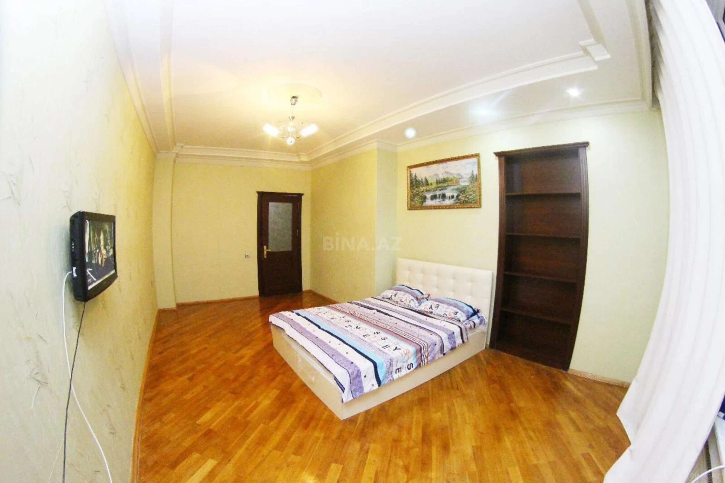 Kirayə verilir 5 otaqlı ofis 260 m²