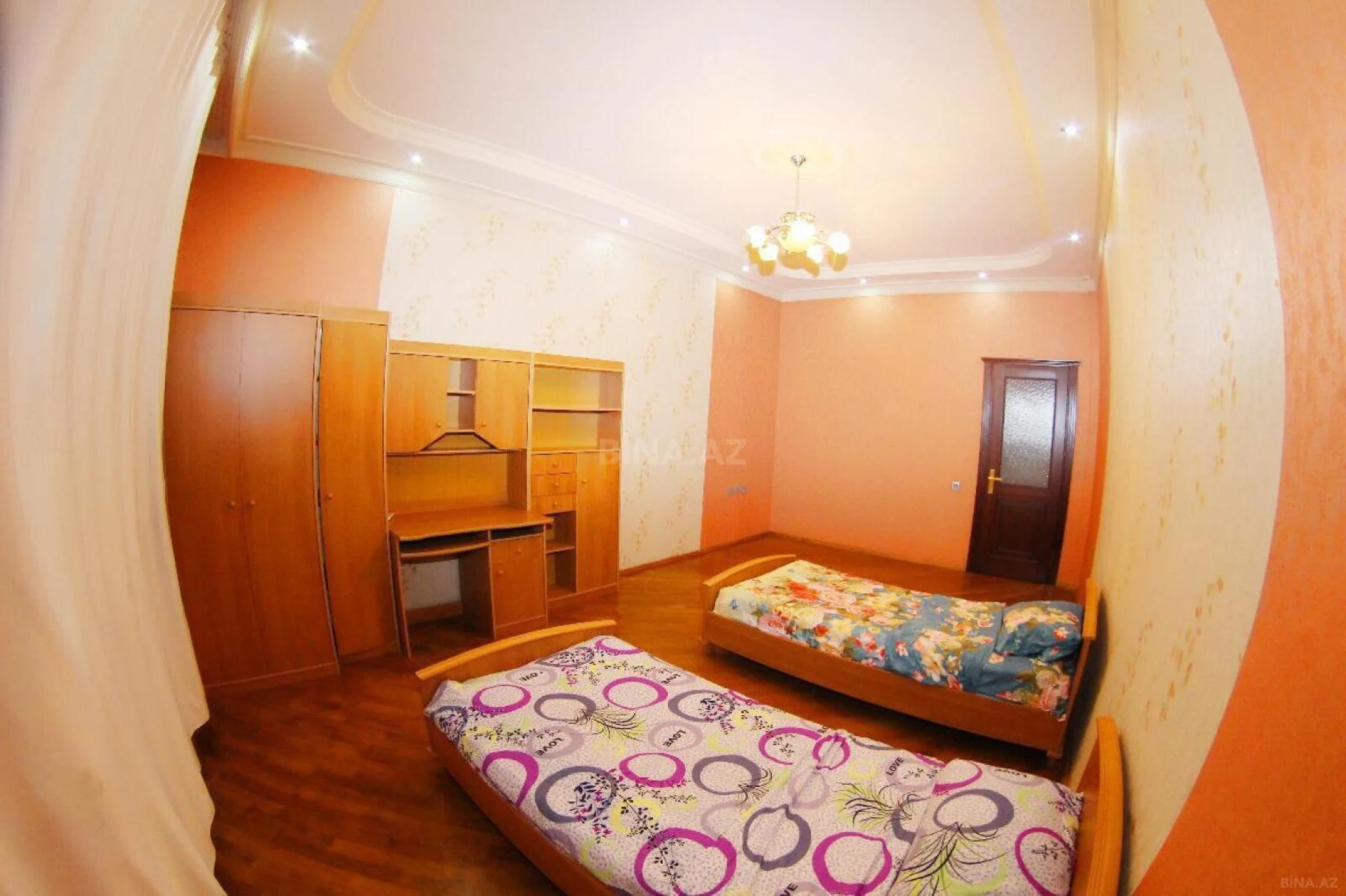 Kirayə verilir 5 otaqlı ofis 260 m²