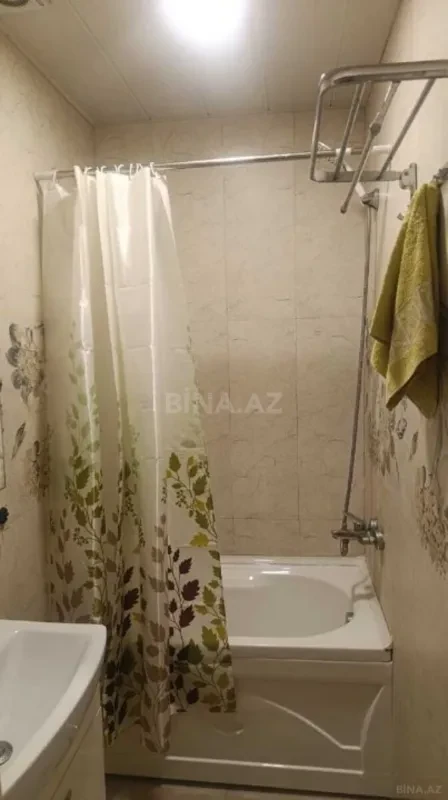 Kirayə verilir 3 otaqlı mənzil 130 m²