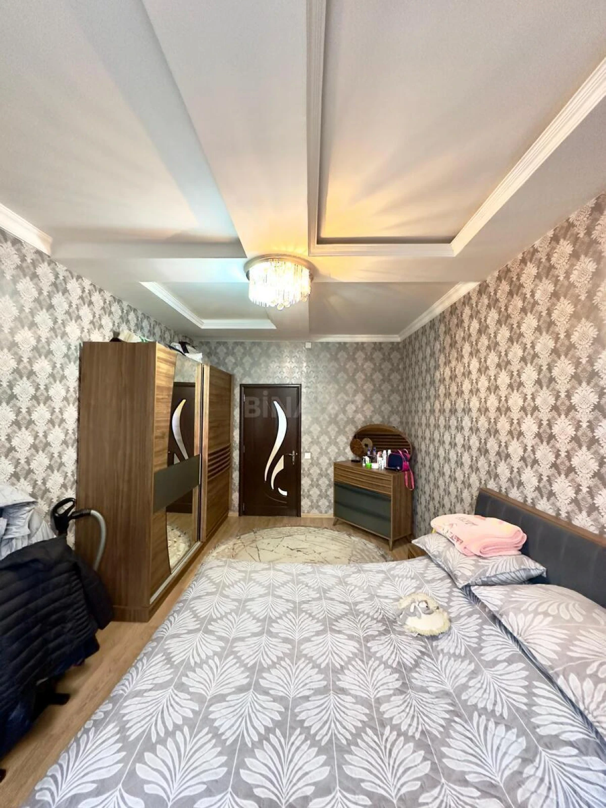 Satılır 2 otaqlı mənzil 60 m²