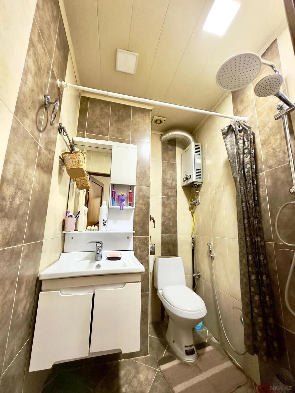 Satılır 2 otaqlı mənzil 60 m²