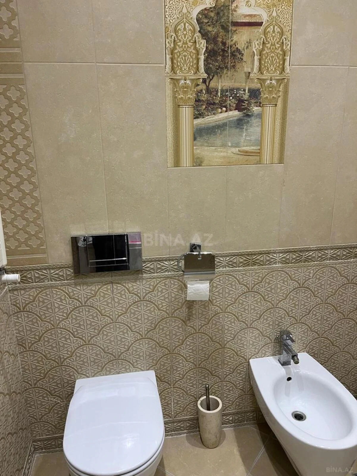 Satılır 4 otaqlı mənzil 200 m²