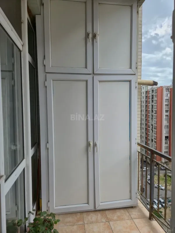 Satılır 2 otaqlı mənzil 92 m²
