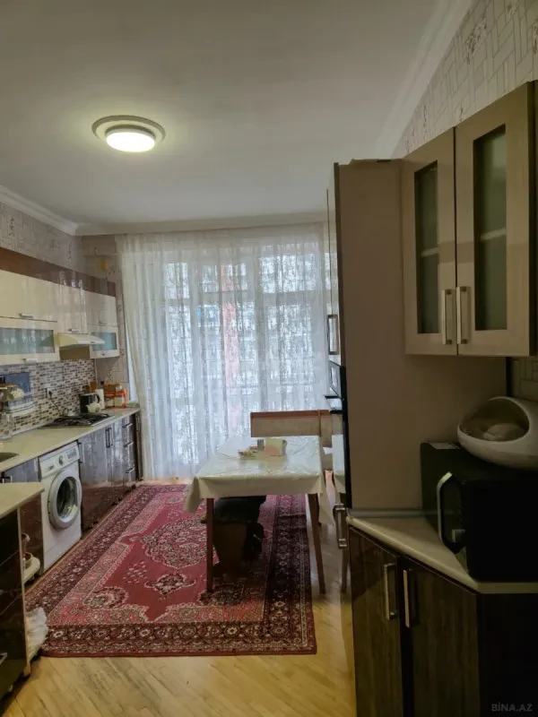 Satılır 2 otaqlı mənzil 92 m²