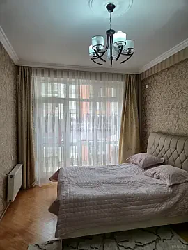 Satılır 2 otaqlı mənzil 92 m²