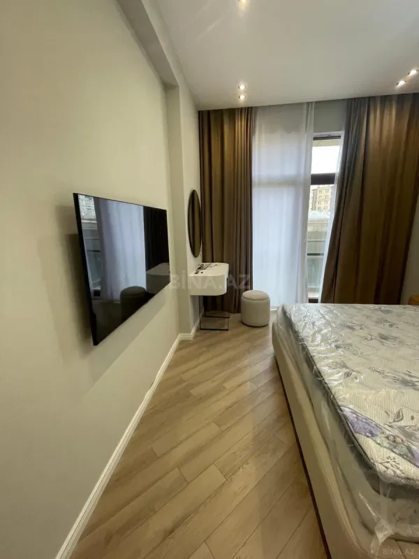 Kirayə verilir 2 otaqlı mənzil 110 m²