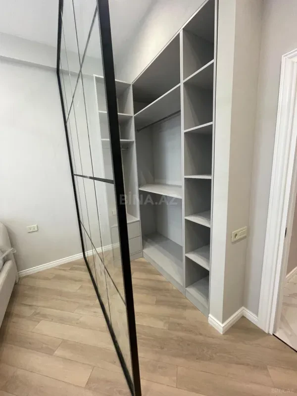 Kirayə verilir 2 otaqlı mənzil 110 m²