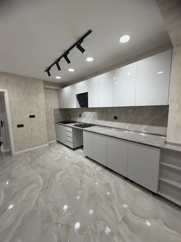 Satılır 2 otaqlı mənzil 55 m²