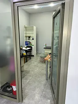 Kirayə verilir 1 otaqlı ofis 20 m²