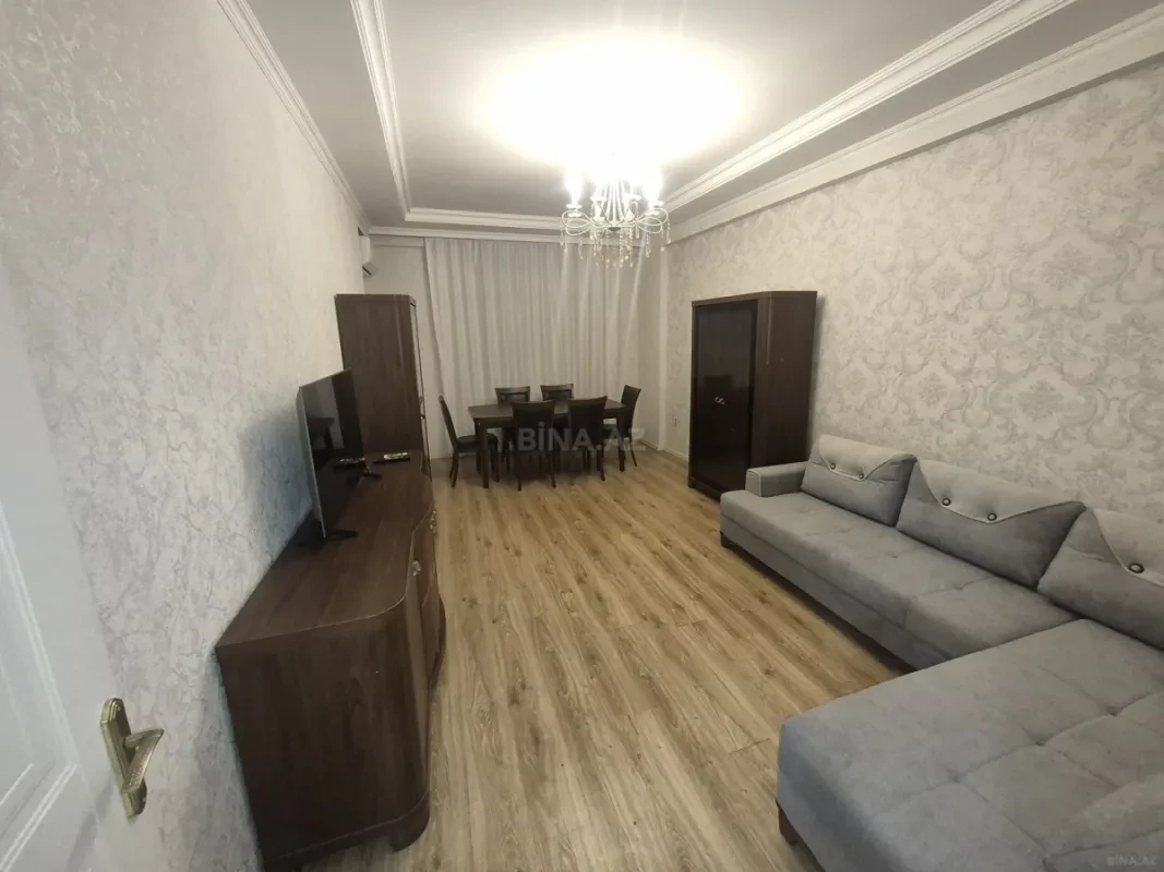 Kirayə verilir 2 otaqlı mənzil 60 m²