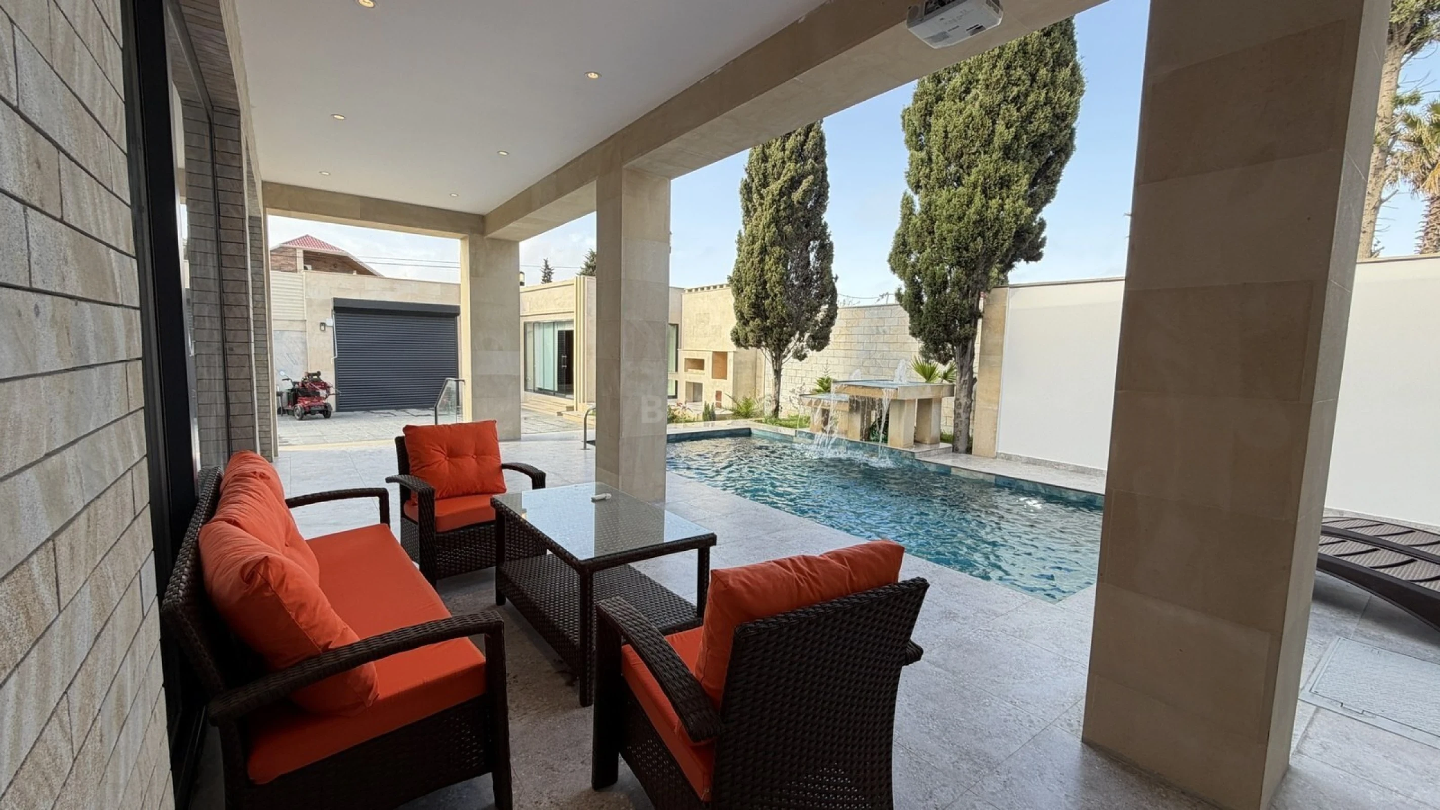 Satılır 1 otaqlı həyət evi 170 m²